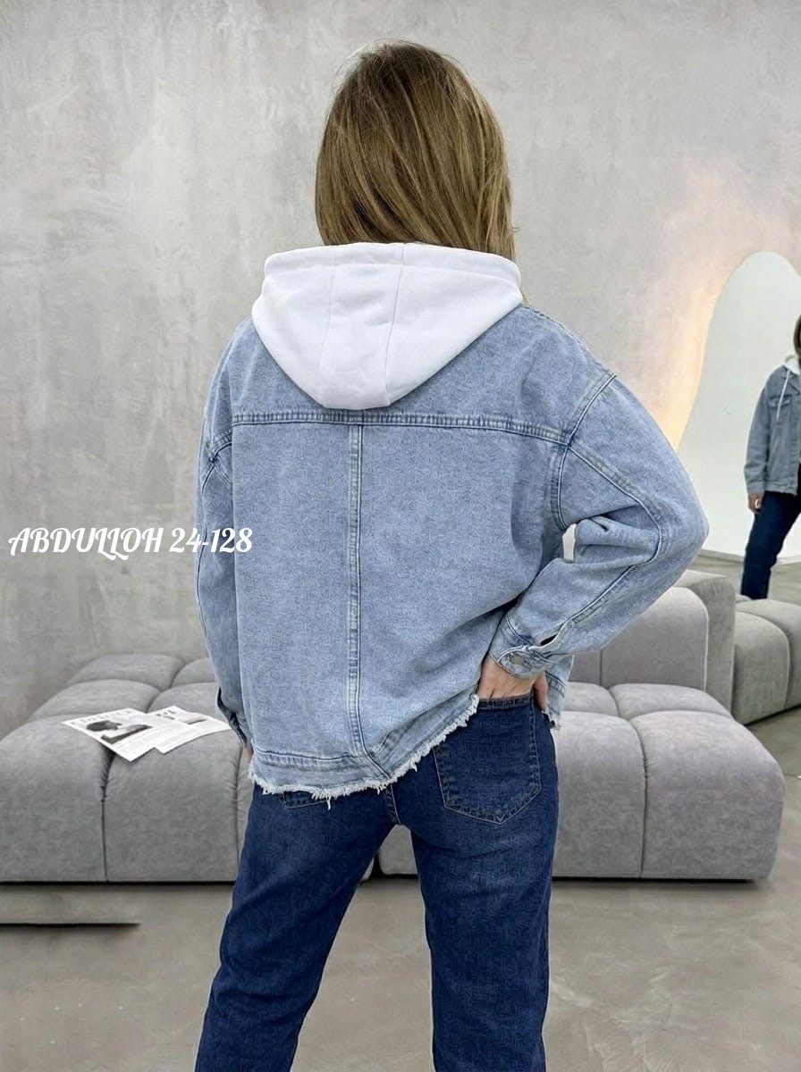 женские джинсовые куртки,джинсовая куртка,стильная джинсовая куртка,куртка джинсовая с капюшоном,женская джинсовая куртка с капюшоном
