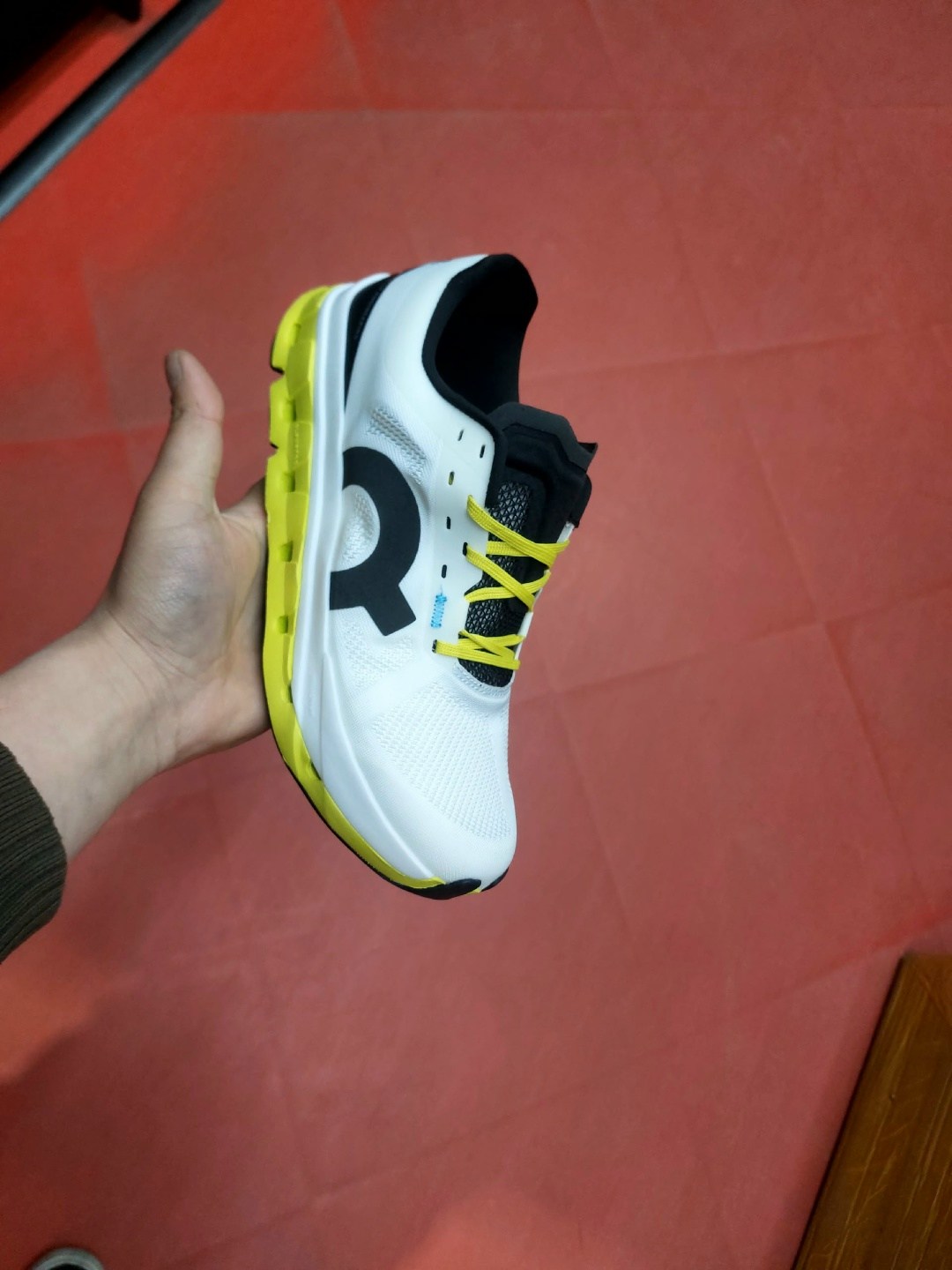 кроссовки on cloudmonster белый,кроссовки,кроссовки on,беговые кроссовки,спортивная