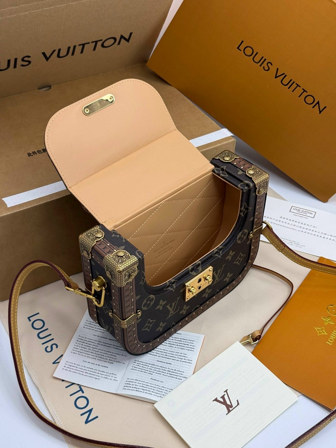 женская сумка louis vuitton,louis vuitton сумка,сумка на плечо louis vuitton,louis vuitton сумка pochette metis,луи виттон сумка через плечо женская