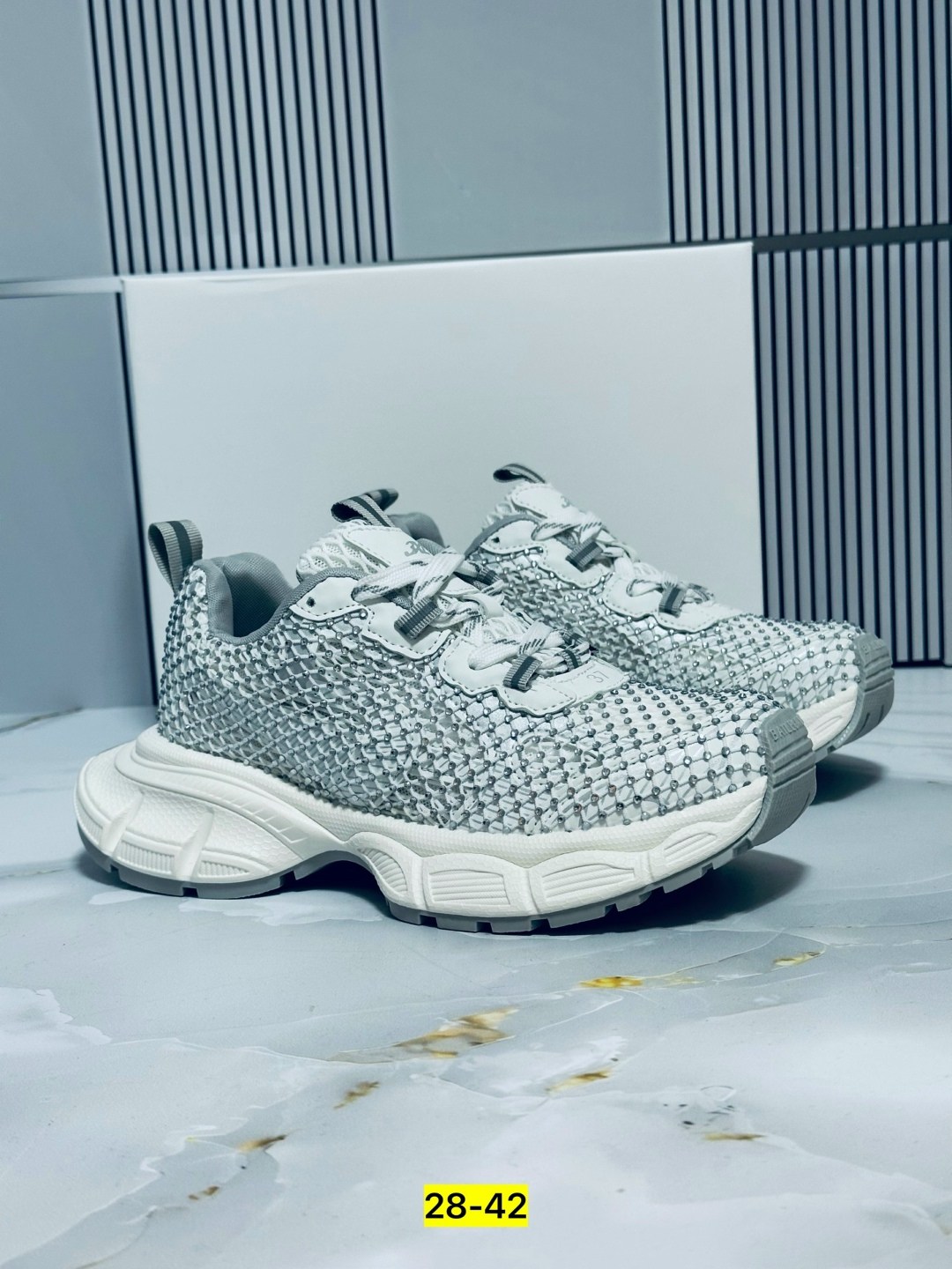 женские кроссовки,кроссовки женские balenciaga,кроссовки balenciaga,,женская