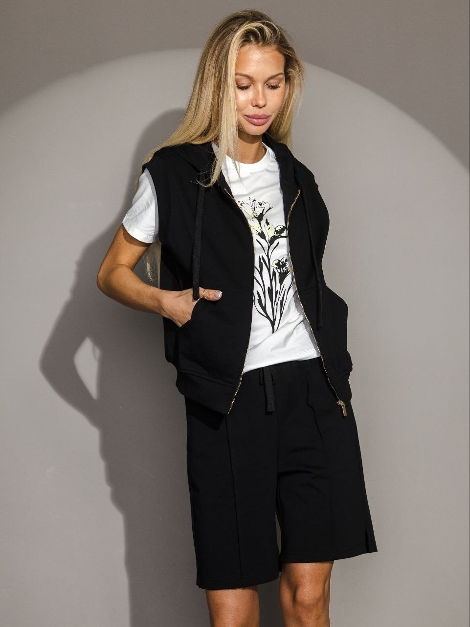 жилет женский,жилет,костюм жилет,шорты женские,женская жилетка