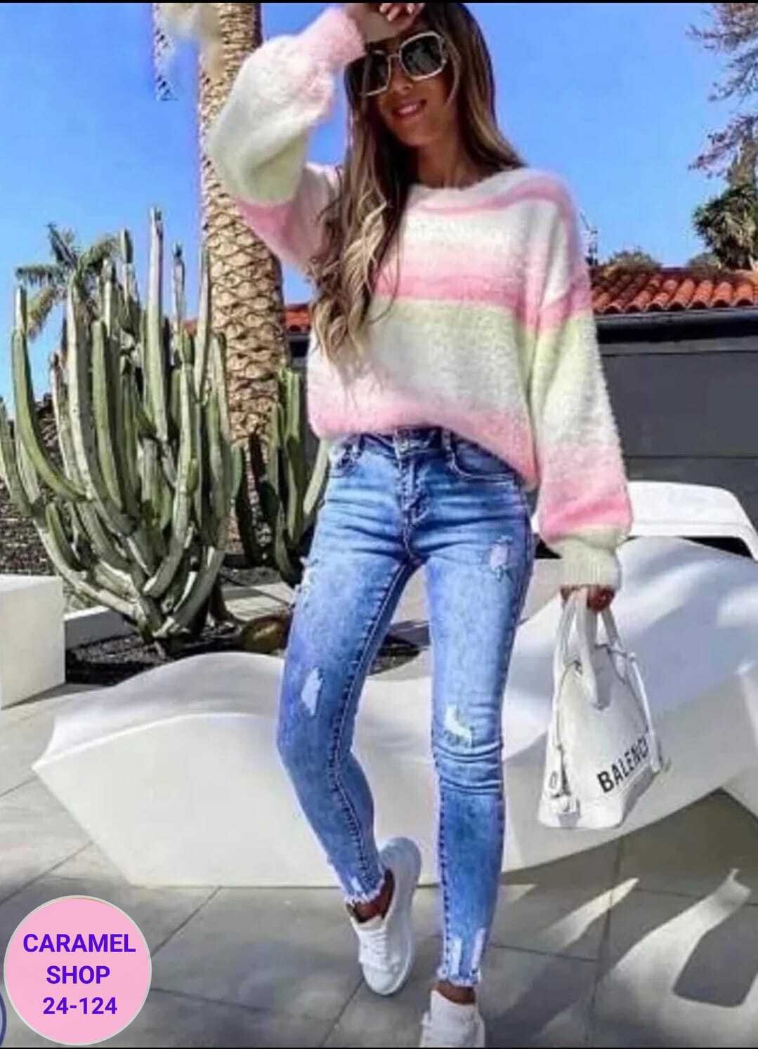 джинсы женские,одежда джинсы,джинсы модные,вязаный свитер градиентом,градиентный свитер
