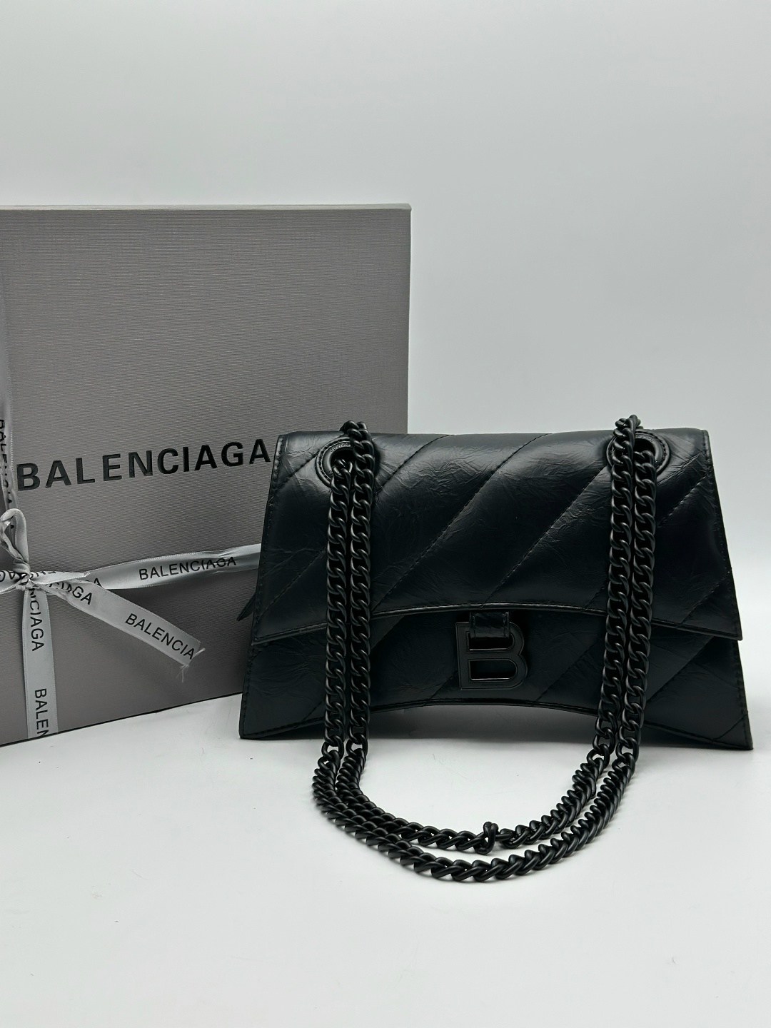 сумка balenciaga,balenciaga сумка на плечо,balenciaga сумка женская,сумки баленсиага женские через плечо,сумка баленсиага бежевая