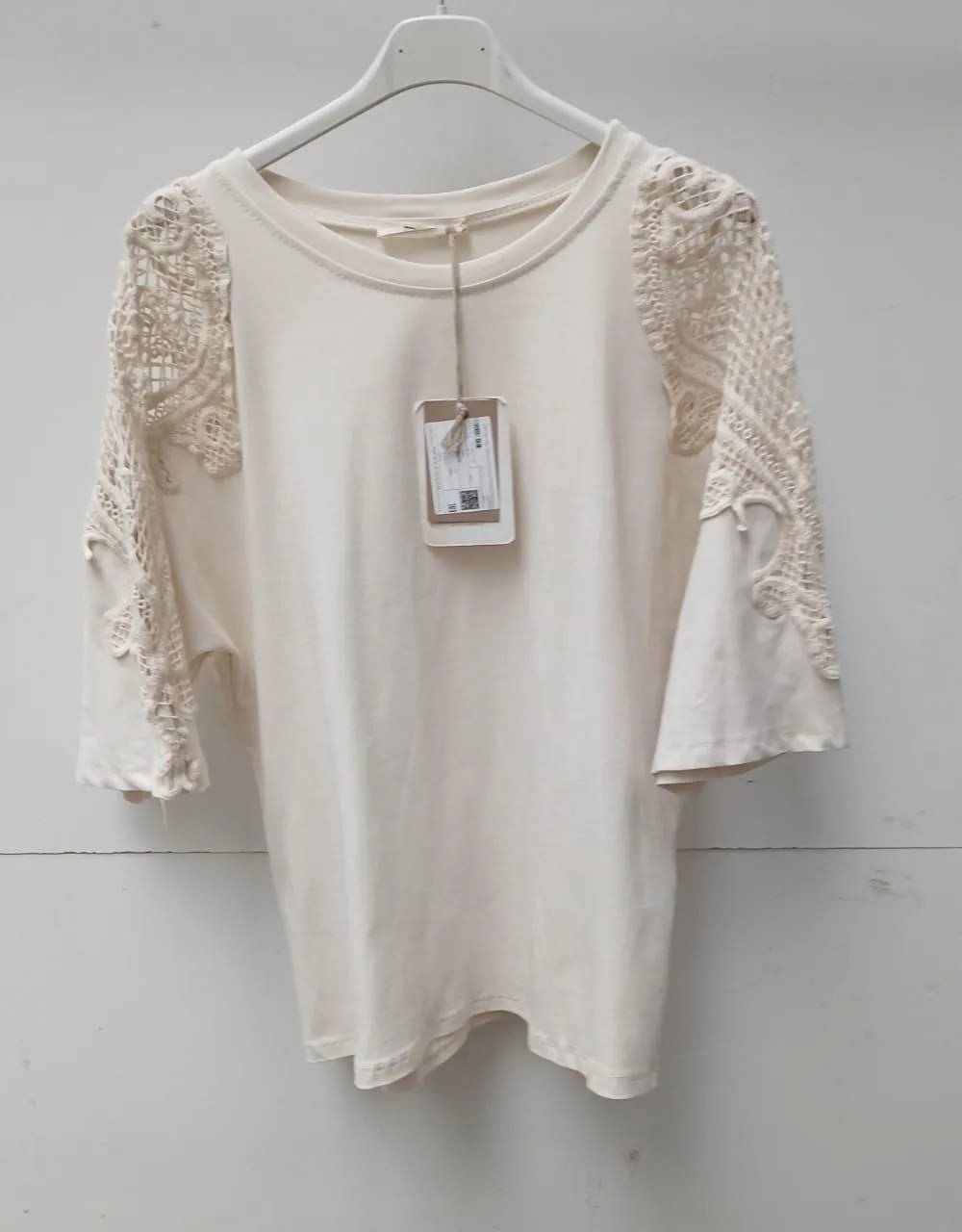 блузка модная,блузка кружевная,футболка с кружевами,нарядная кофта,блузка бохо