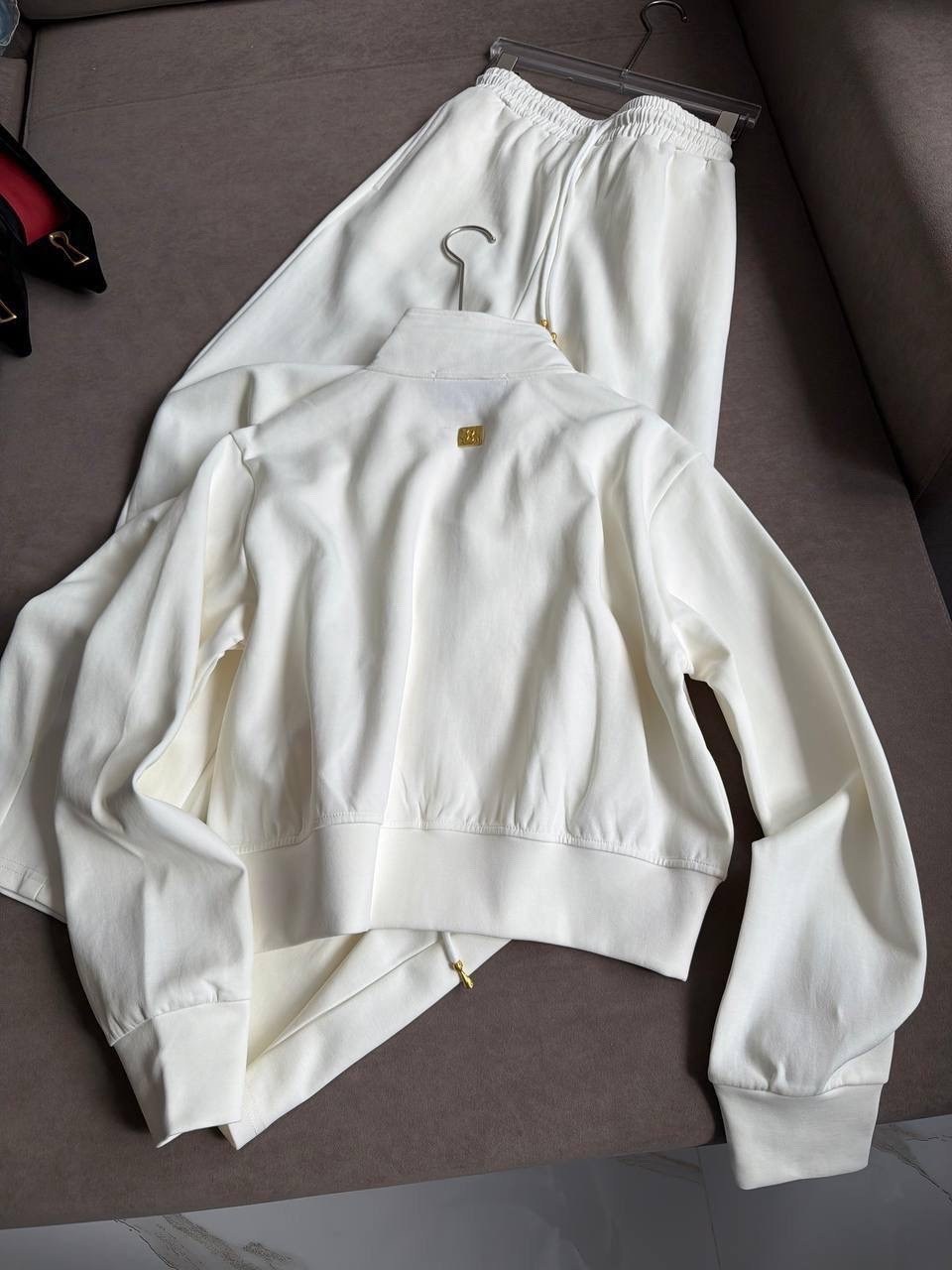 стильные костюмы,спортивный костюм brunello cucinelli,спортивный костюм,костюм женский,женский спортивный костюм