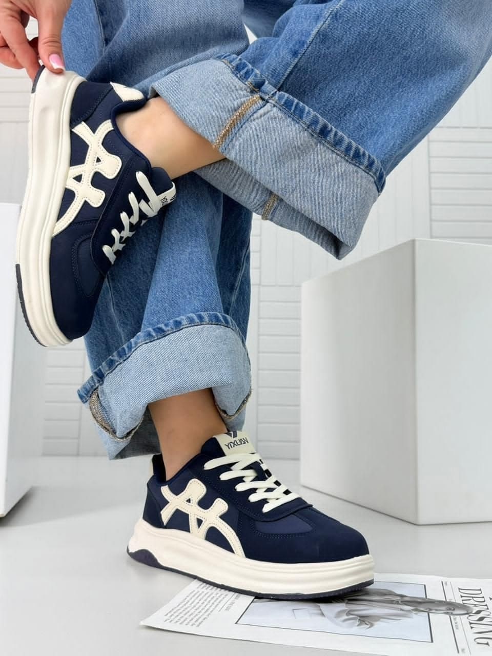 кроссовки женскиe,кроссовки для женщин,,кроссовки модные,повседневные кроссовки