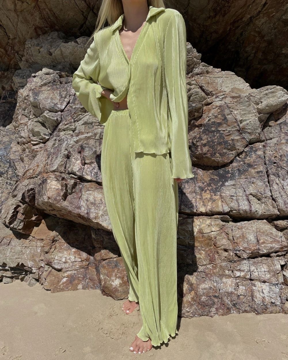 стильная одежда,плиссированный костюм,стильные наряды,мода модная