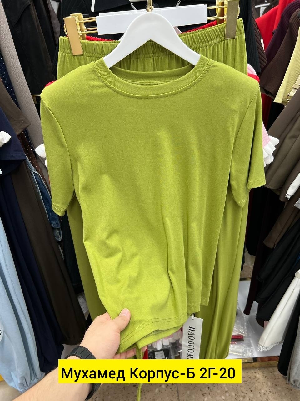 футболки женская,футболка,красная футболка,универсальные футболки,футболки и майки