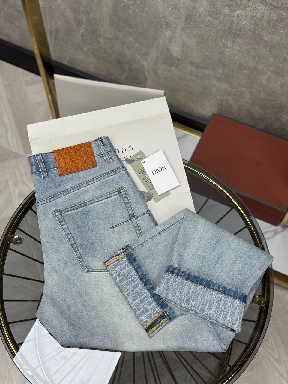 стильные джинсы,джинсы мужские,джинсы брендовые,джинсы модные,джинсы для мужчин