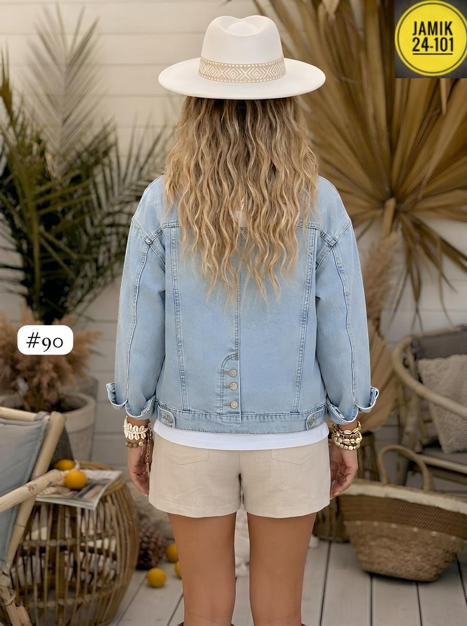 куртка джинсовая,женская джинсовая куртка,стильная джинсовая куртка,женская джинсовая куртка с капюшоном,женская джинсовая куртка с капюшоном оверсайз