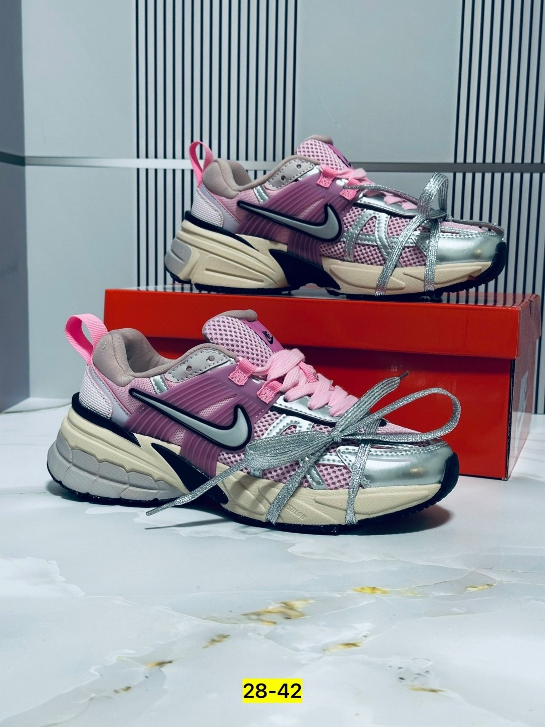 кроссовки женские nike,кроссовки nike,кроссовки nike v 2 k run,женские кроссовки,кроссовки беговые женские