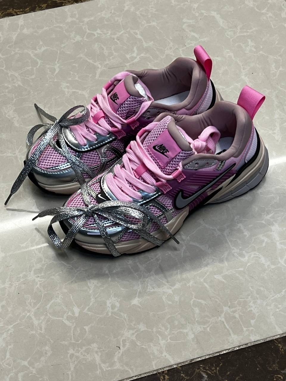 кроссовки для женщин nike initiator pink,кроссовки nike,кроссовки nike v 2 k run,кроссовки беговые женские,кроссовки nike женские