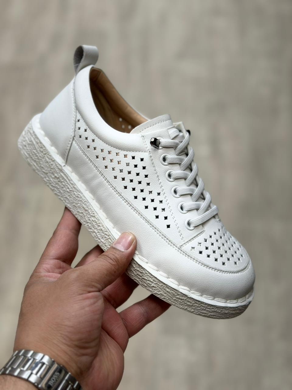 ,мокасины туфли,женская ,обуви,мокасины с перфорацией