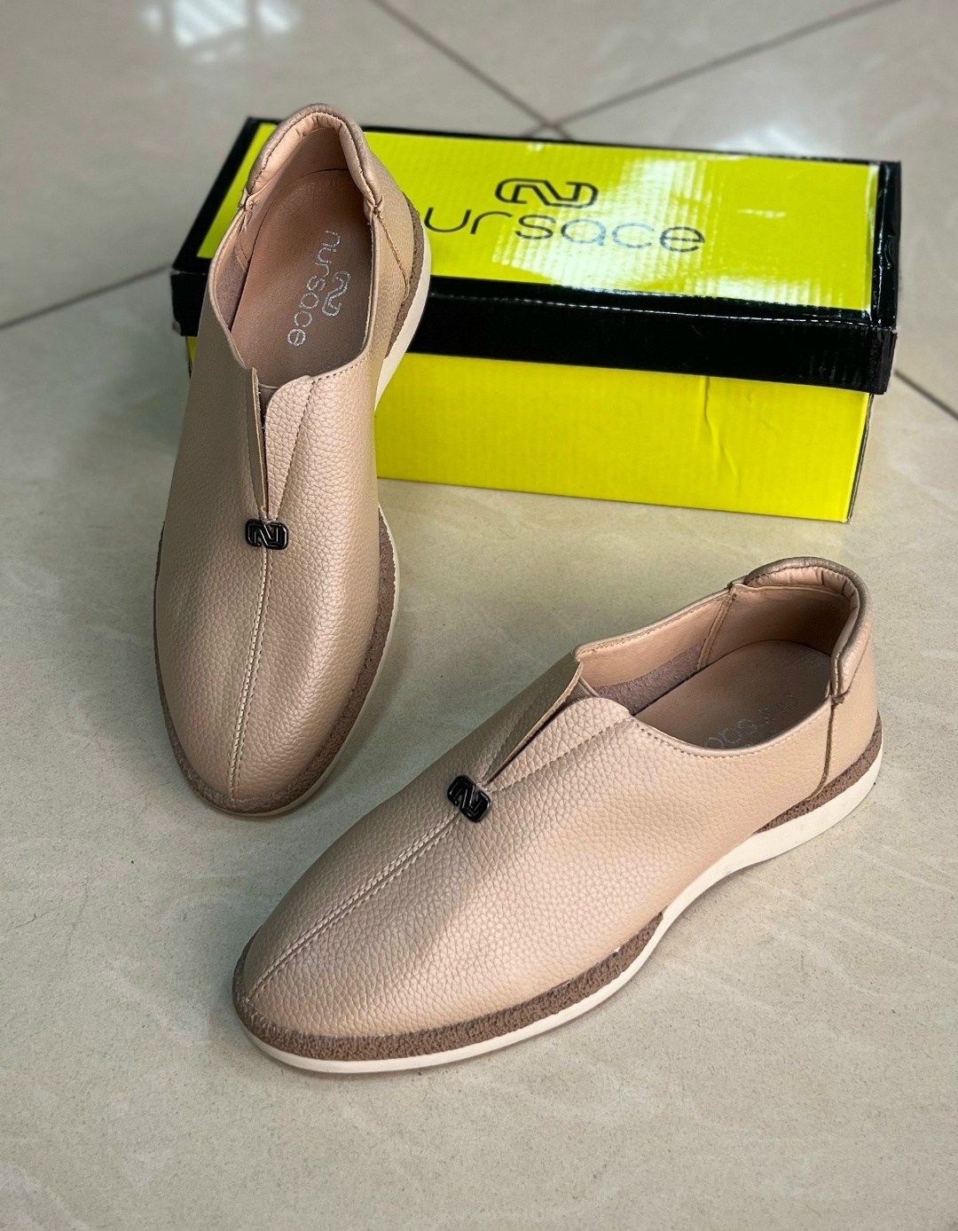 женские слипоны,эконика слипоны белые,,слипоны женские белые,женская