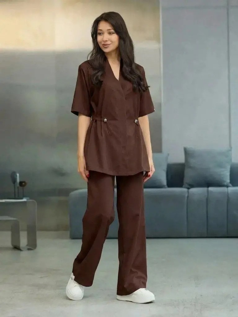 медицинские костюмы женские,медицинские костюмы,костюм buter 3039 коричневый,костюм коричневый,костюм женский брючный