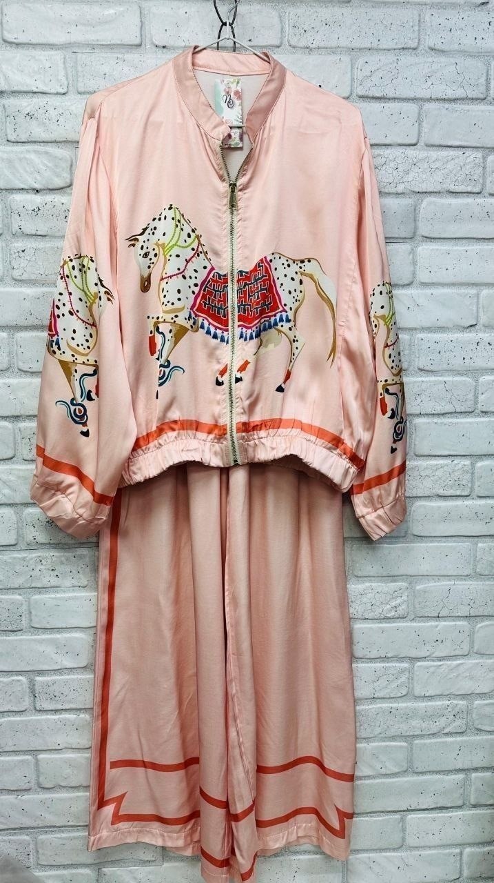 женский спортивный костюм,спортивный костюм спортивные костюмы,стильный спортивный костюм женский,костюм женские спортивные костюмы,спортивный костюм