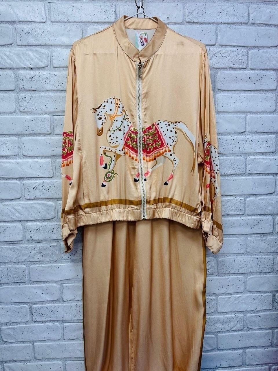 женский спортивный костюм,спортивный костюм спортивные костюмы,стильный спортивный костюм женский,костюм женские спортивные костюмы,спортивный костюм