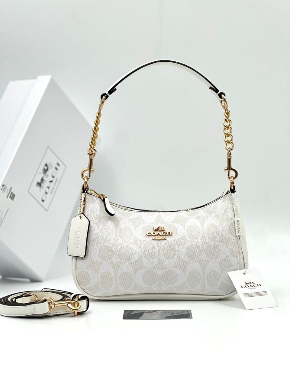 женская сумка coach,сумка coach,брендовая сумка через плечо coach,сумочка coach teri белая,сумка через плечо coach