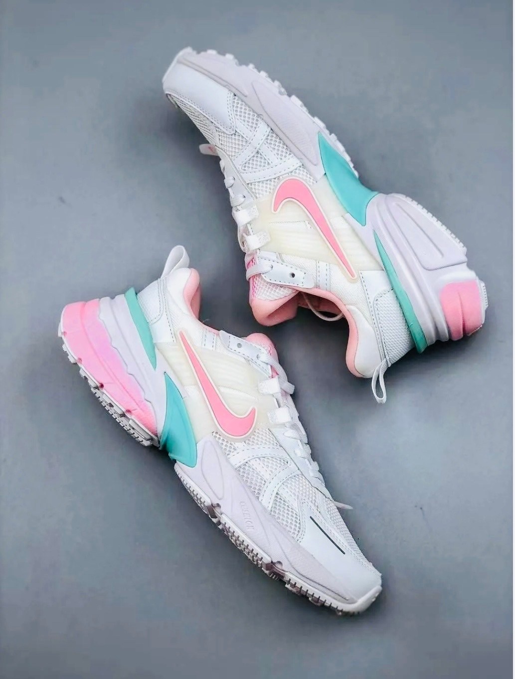 кроссовки nike,женские кроссовки nike,кроссовки,кроссовки nike v 2 k run,найки кроссовки женские