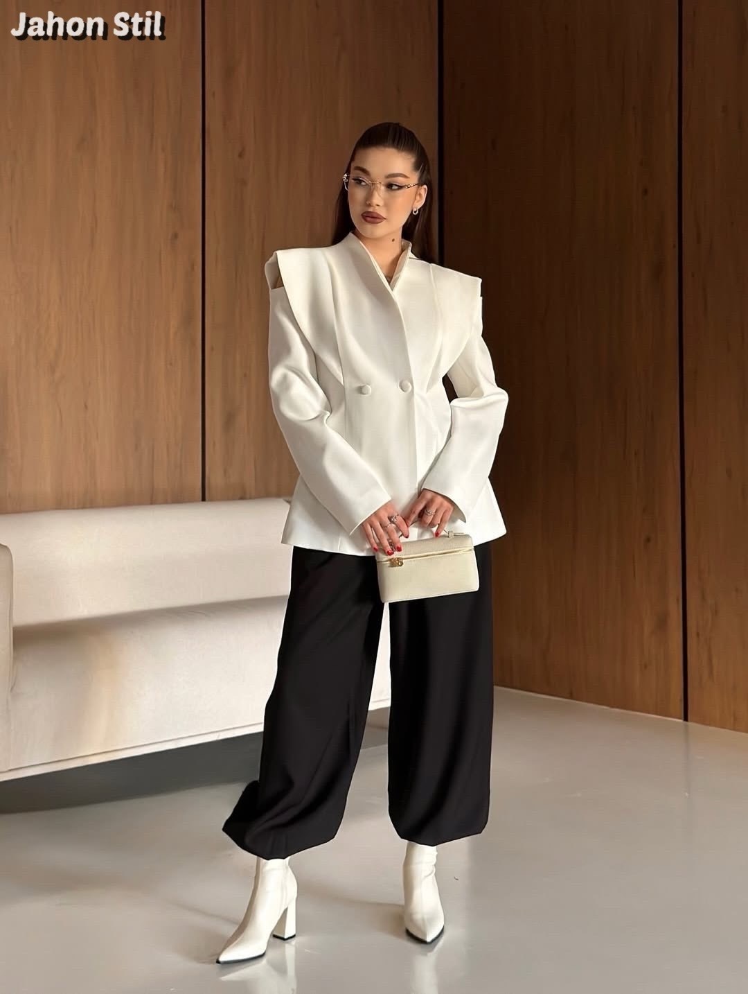 жакет,пиджак приталенный,стильные женские костюмы,белые костюмы,пиджак женский