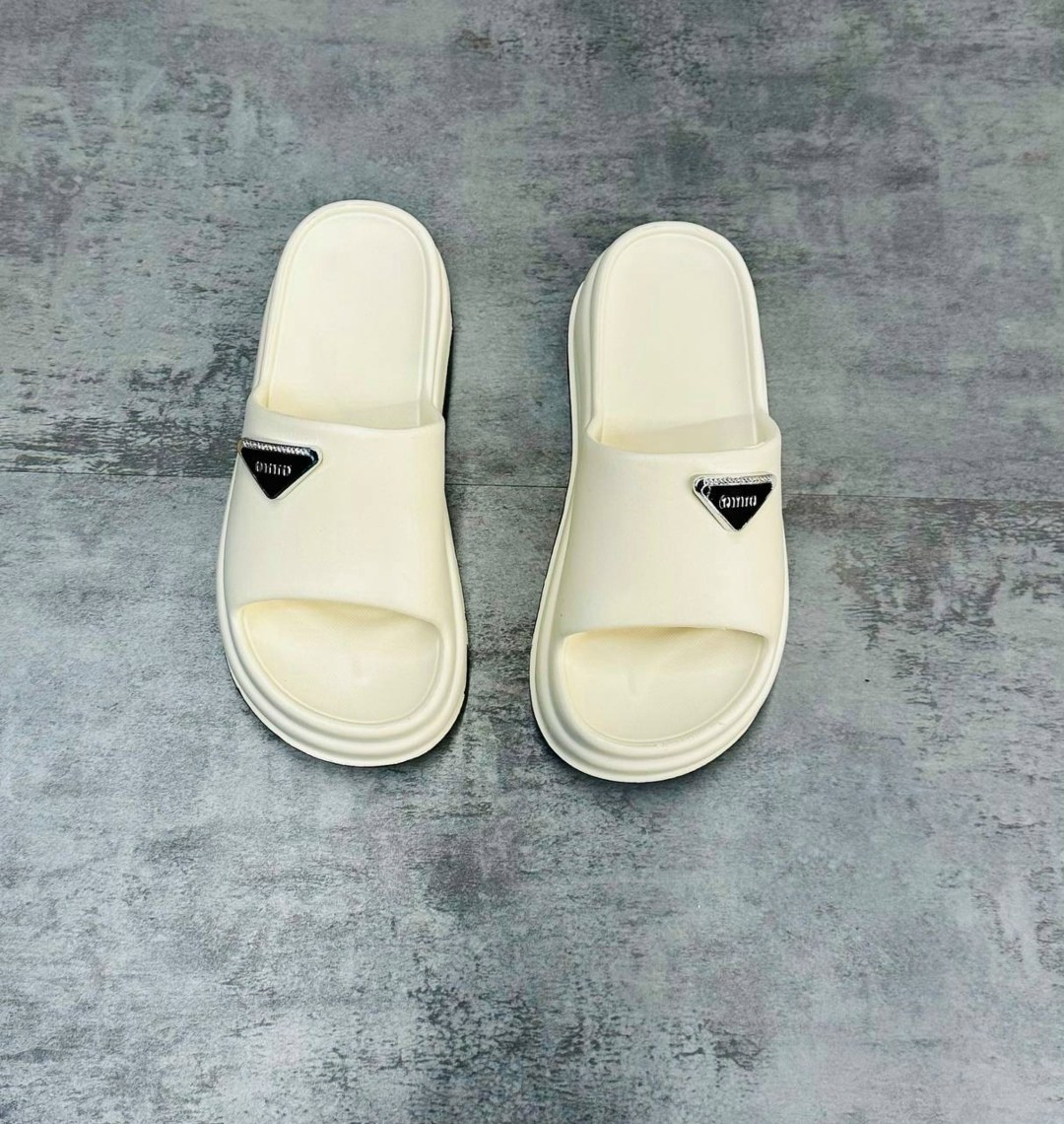 шлёпки женские прада,шлепки прада женские,женские шлепанцы,тапочки женские prada,сандалии босоножки