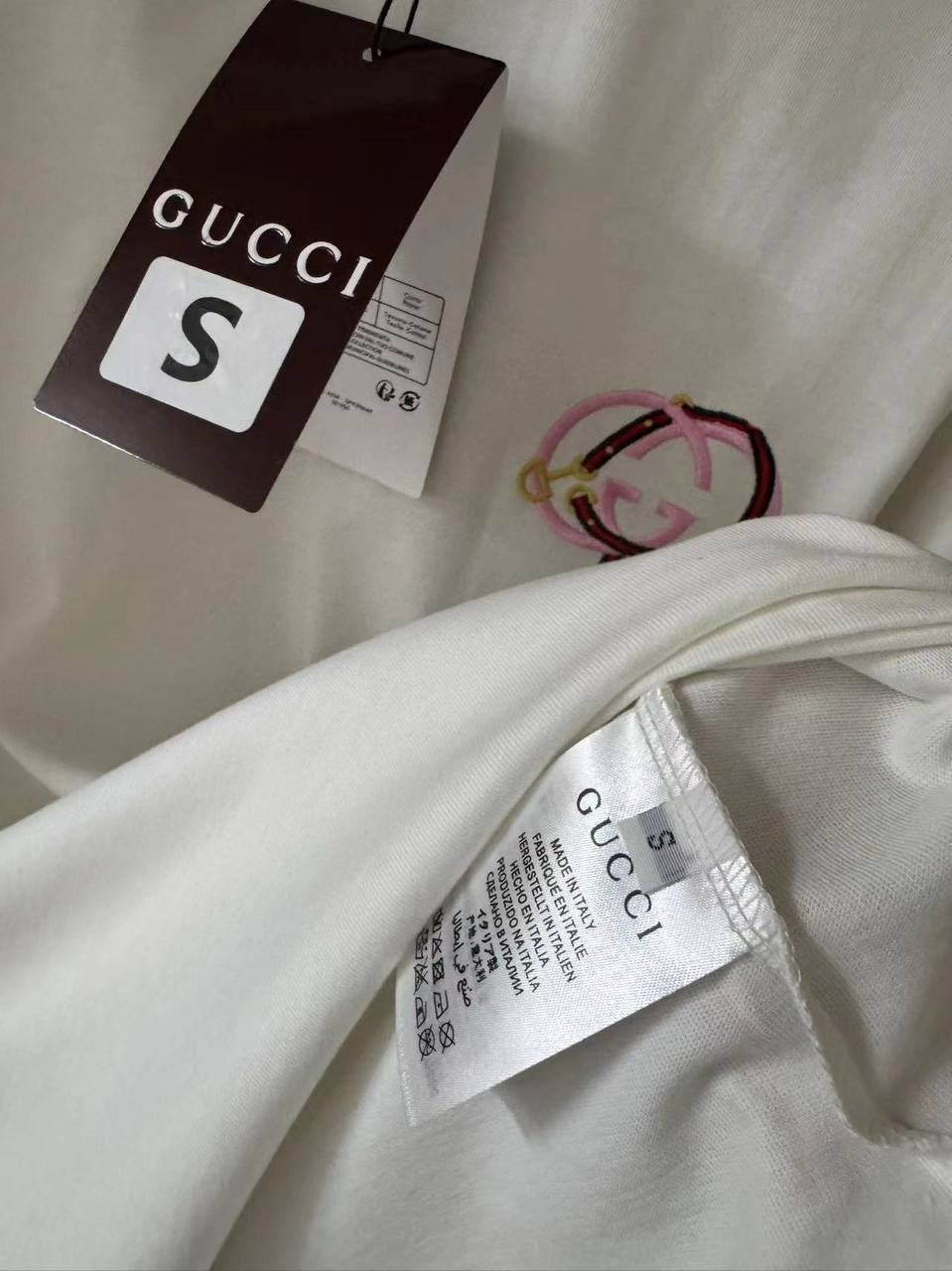 футболка gucci,футболки модные,футболка женская gucci,кофта гуччи,футболка гуччи оригинал