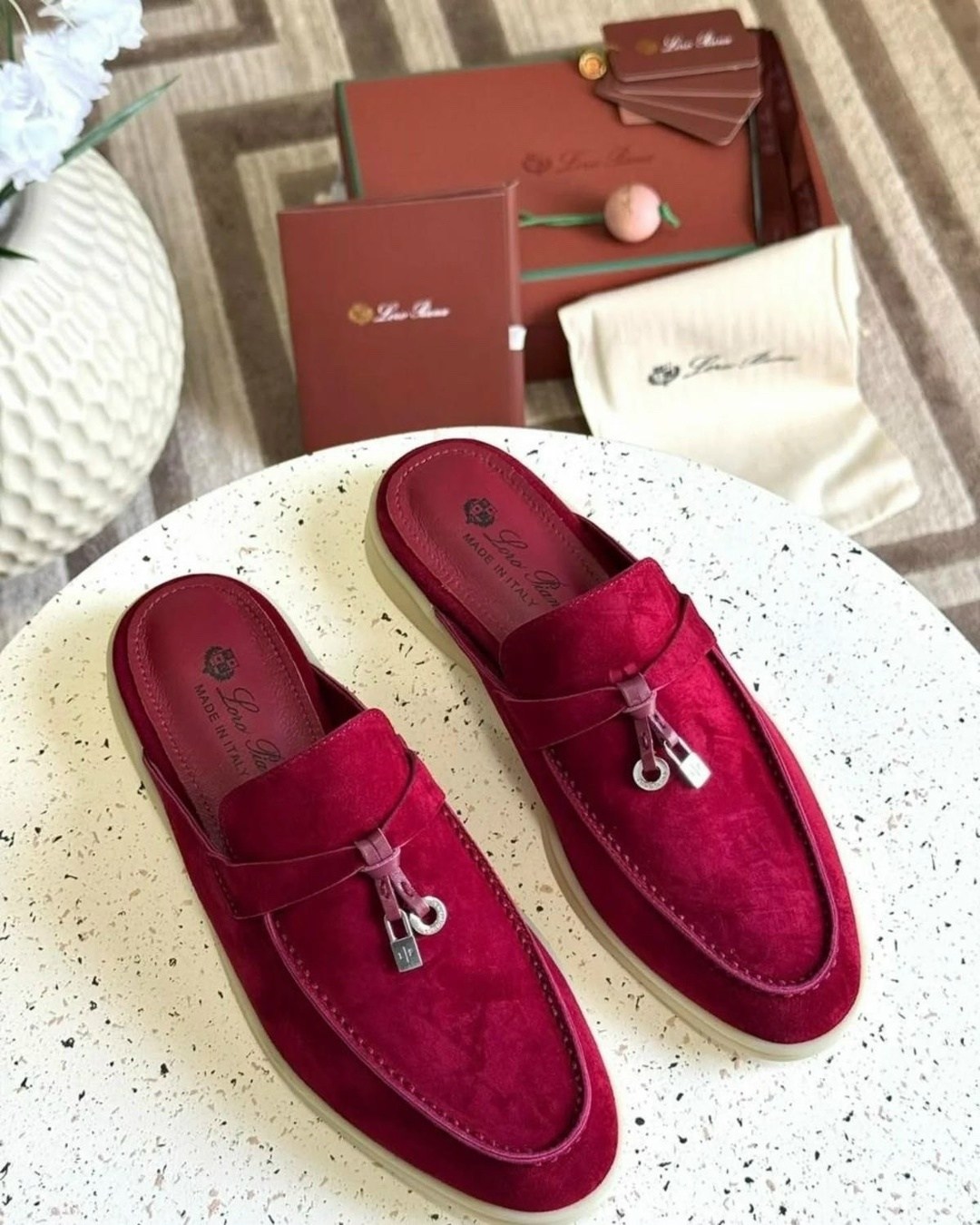 ,мюли loro piana,лоферы loro piana,лоферы женские loro piana,замшевые мюли