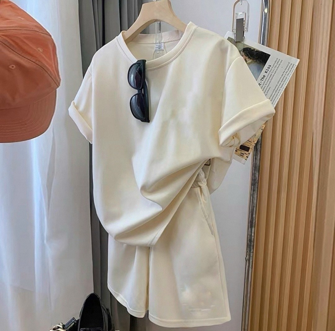 одежда комплект,комплект одежды женские,повседневный костюм,модные комплекты,комплект футболки