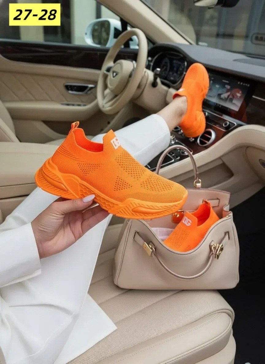 оранжевые кроссовки,кроссовки женскиe, спортивная,кроссовки яркие,женская