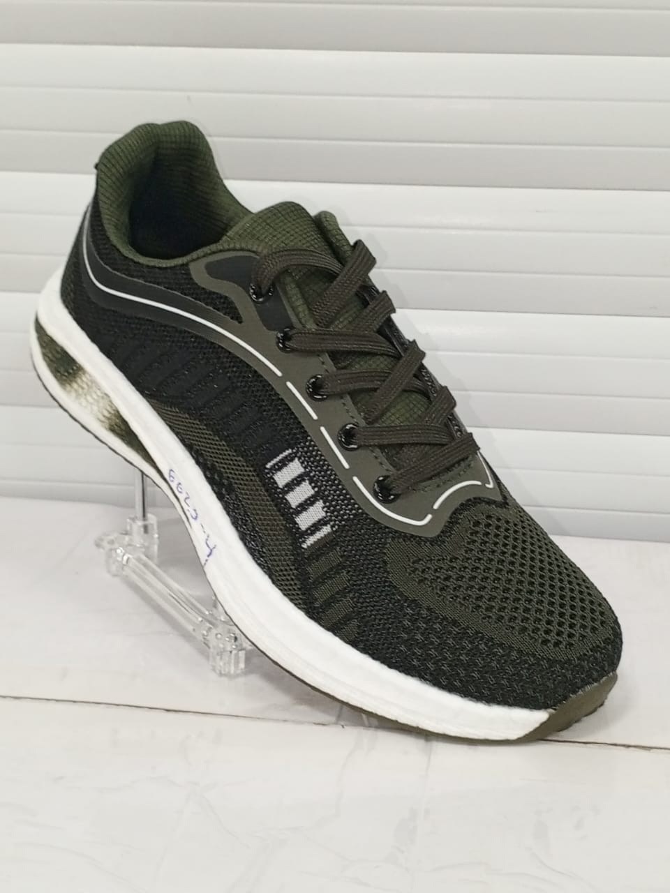 ,мужские кроссовки,кроссовка мужской,спортивная ,кроссовки