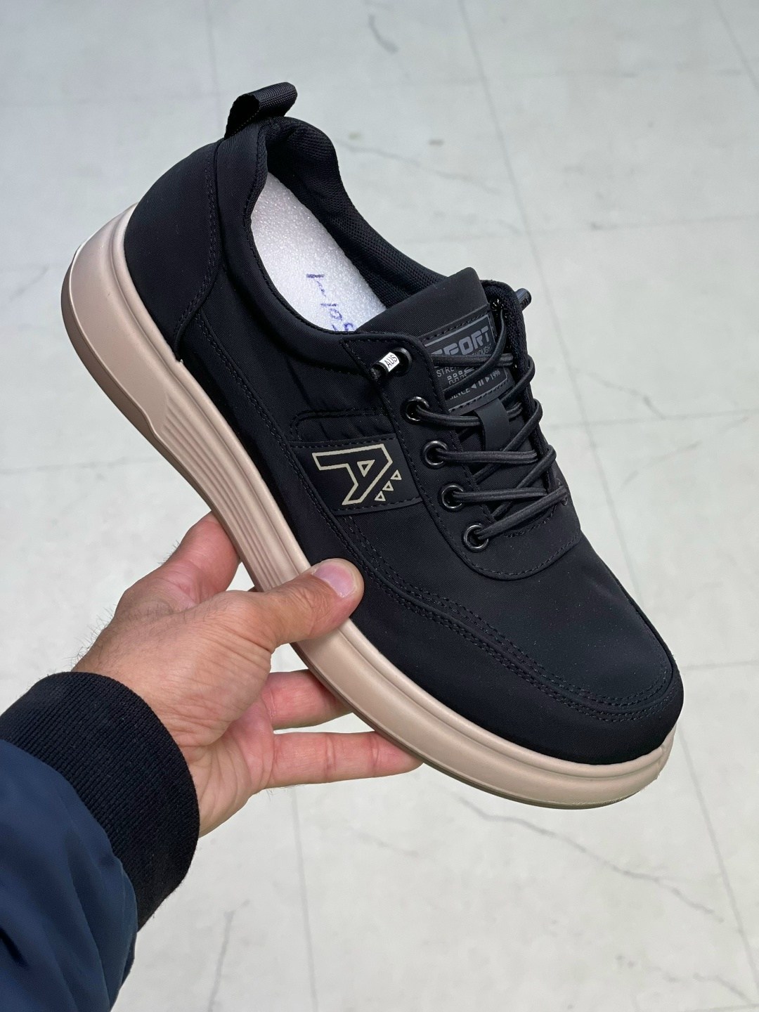 ,кроссовка мужской,мужские кроссовки,повседневная ,мужские повседневные кроссовки