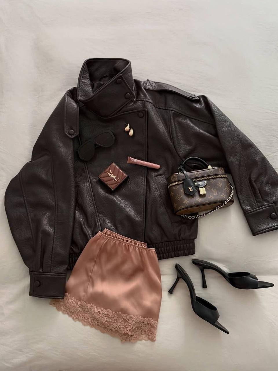 куртка кожаная,стильная куртка,куртка модная,куртка женская