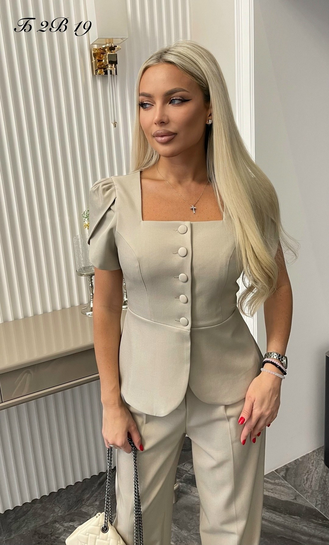 брюки из премиальной костюмной ткани в бежевом цвете,костюм женский брючный,костюм брючный,костюм двойка женский брючный,костюм