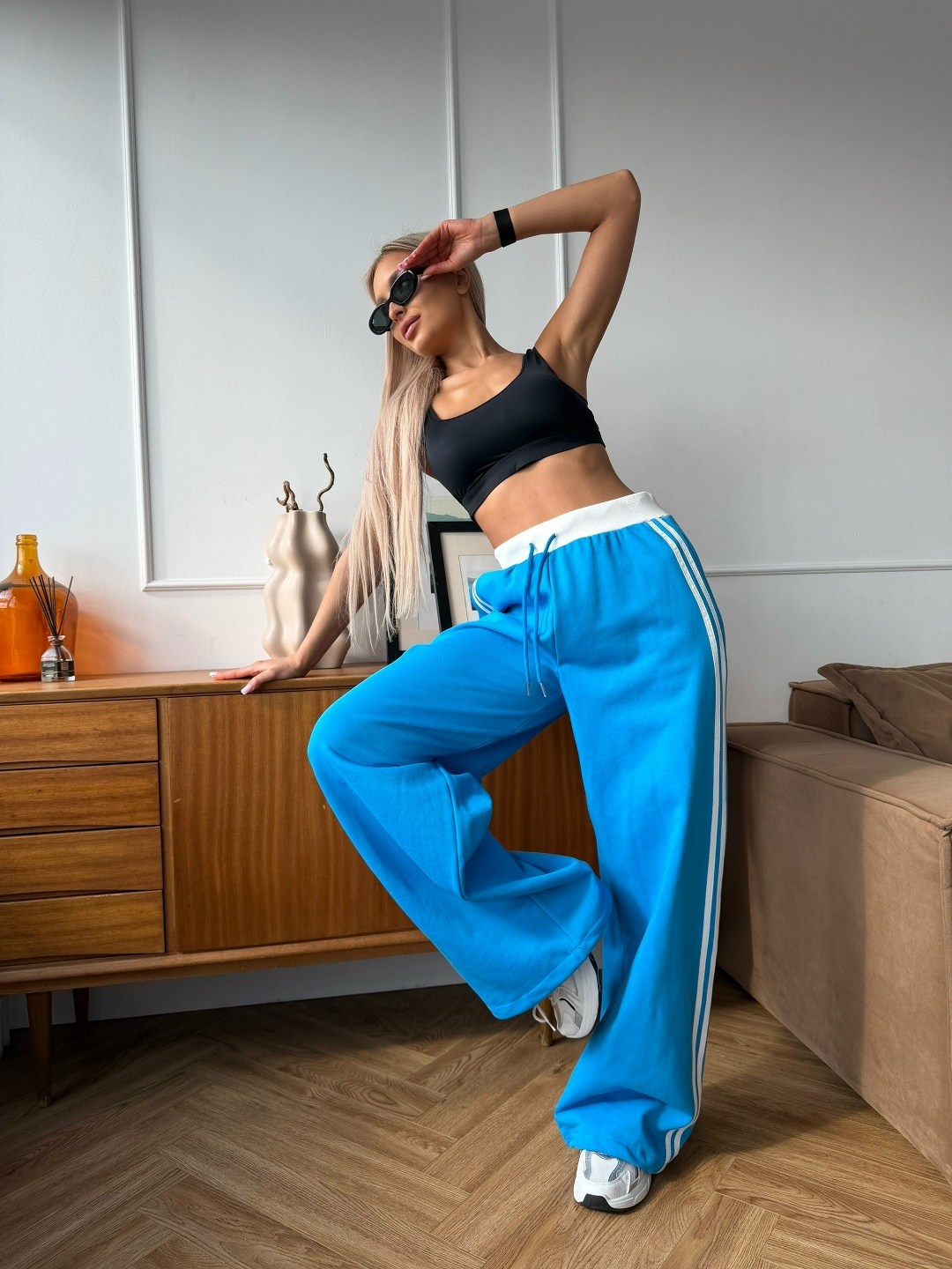 брюки спортивные,спортивные штаны,брюки модные,широкие штаны,комбинированные брюки