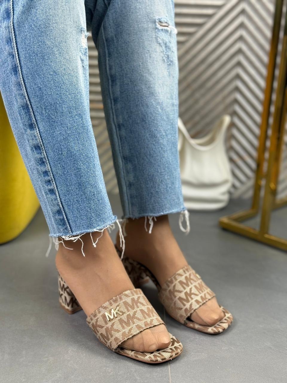 ,босоножки на каблуках,модные сандалии,женские сандалии,женская