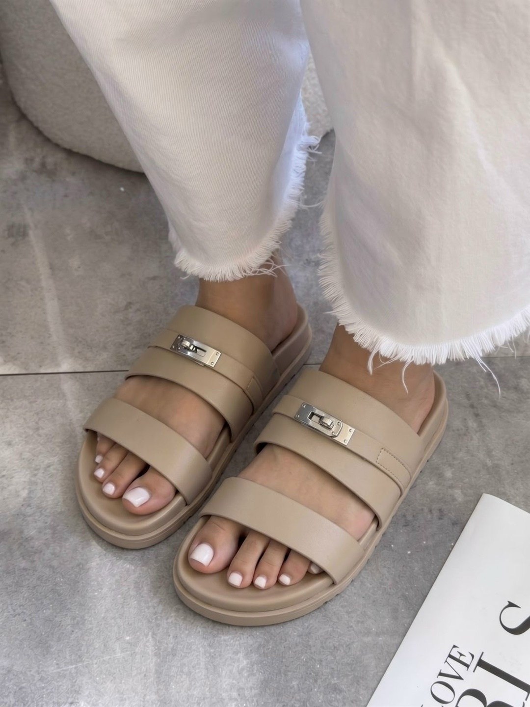 ,женские сандалии,кожаные шлепанцы,шлепанцы женские,сандалии