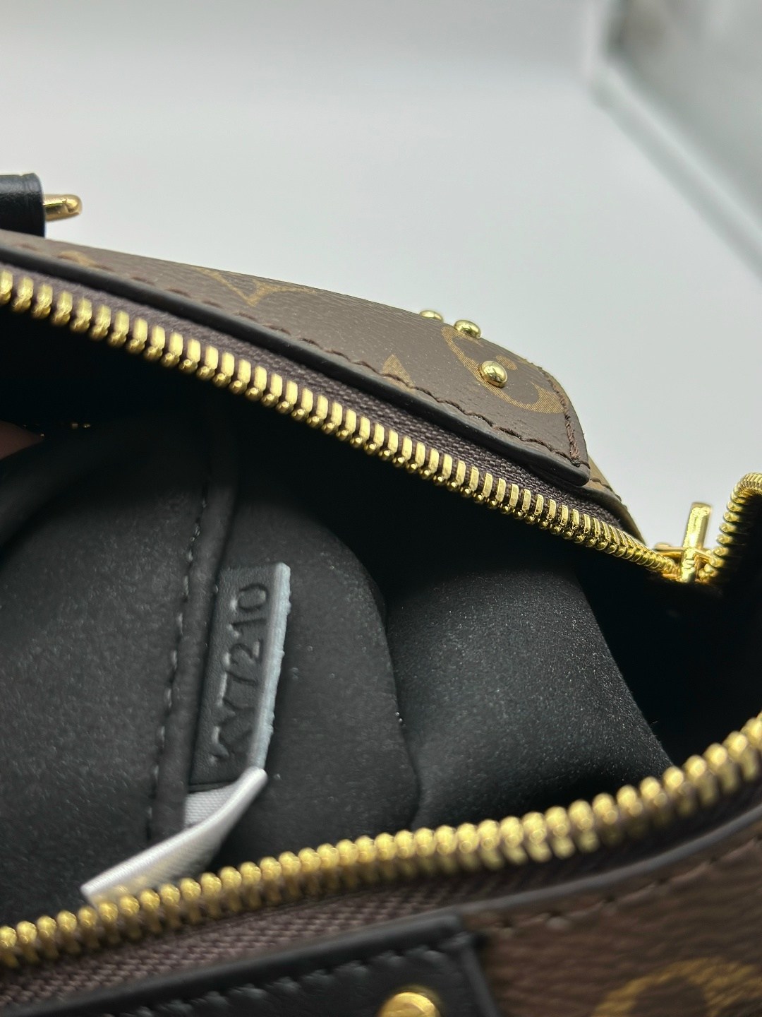 сумка женская louis vuitton,сумка louis vuitton,louis vuitton сумка на плечо,сумка коричневая женская в стиле louis vuitton,сумка женская луи витон louis vuitton