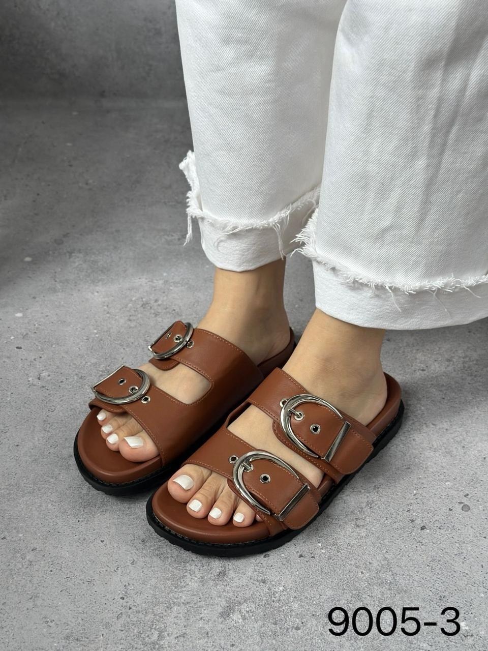 ,шлепанцы женские,модные шлепки,модные сандалии,сандалии с ремешками