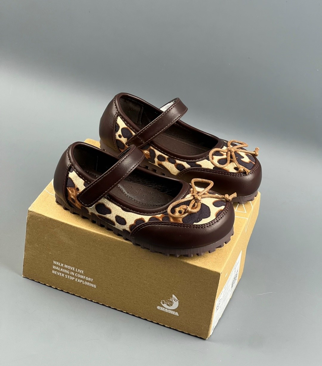 туфли детская,леопардовые туфли детские,кожаные туфли для девочки,детская  для девочек, детская