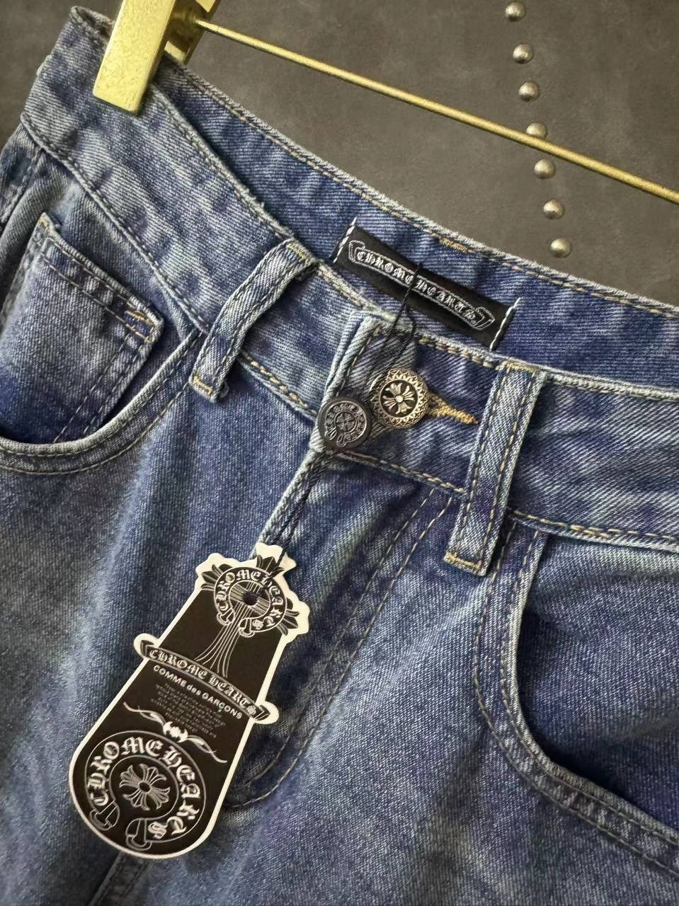 модные джинсы,модные брюки,одежда джинсы,джинсы со звездами,мода для девушек