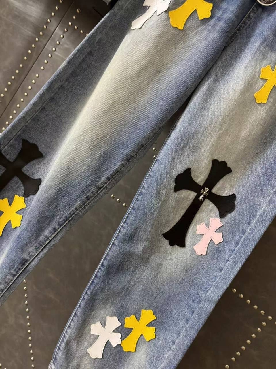 модные джинсы,модные брюки,одежда джинсы,джинсы со звездами,мода для девушек