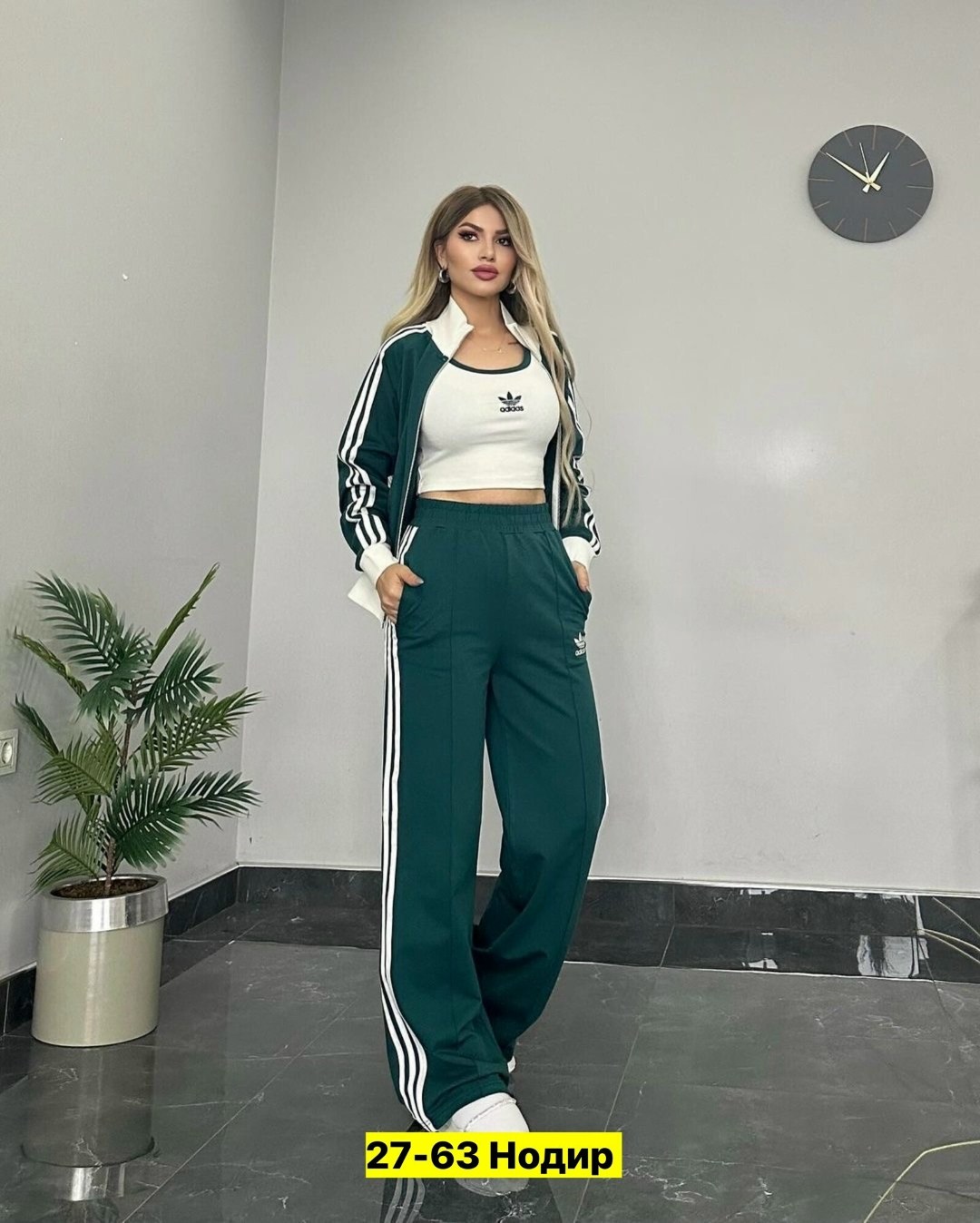 костюм спортивный адидас,женский спортивный костюм adidas,женские костюмы спортивные,спортивный костюм adidas,спортивные костюм