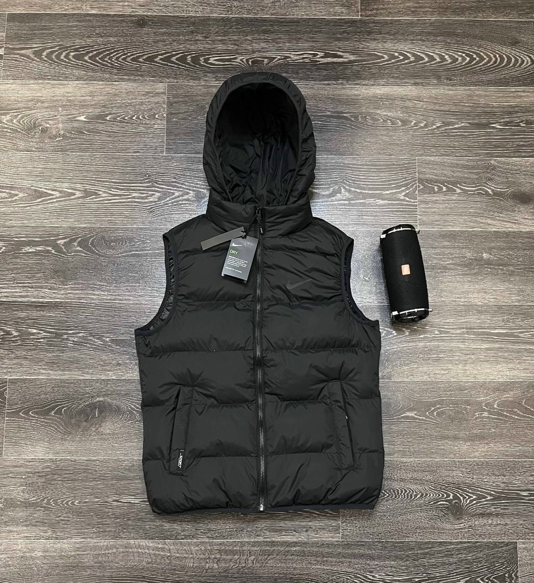 жилетка черная,жилетка nike,жилетка мужская,жилетка,жилет