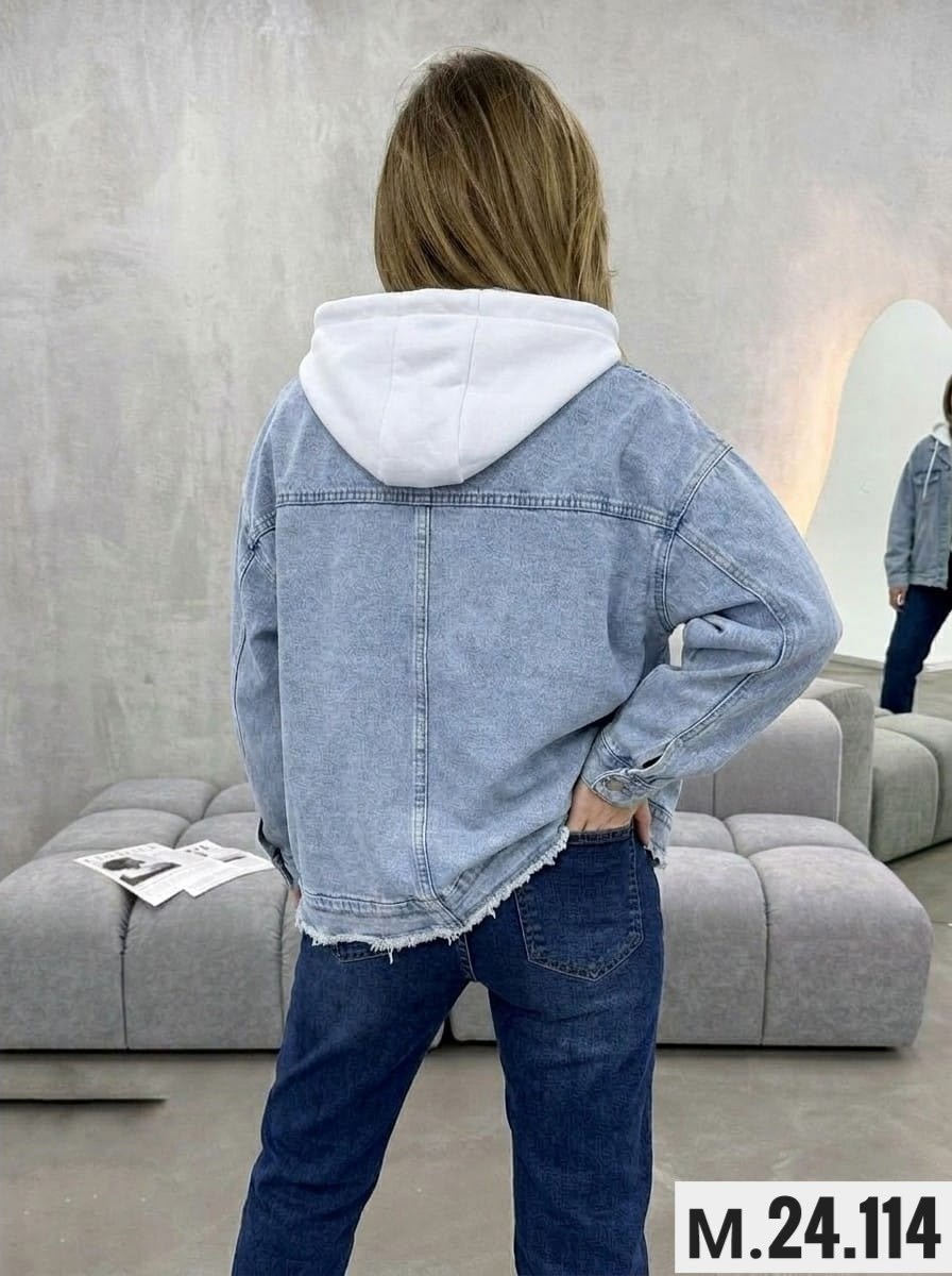 джинсовая куртка,женские джинсовые куртки,стильная джинсовая куртка,женская джинсовая куртка с капюшоном,куртка джинсовая с капюшоном