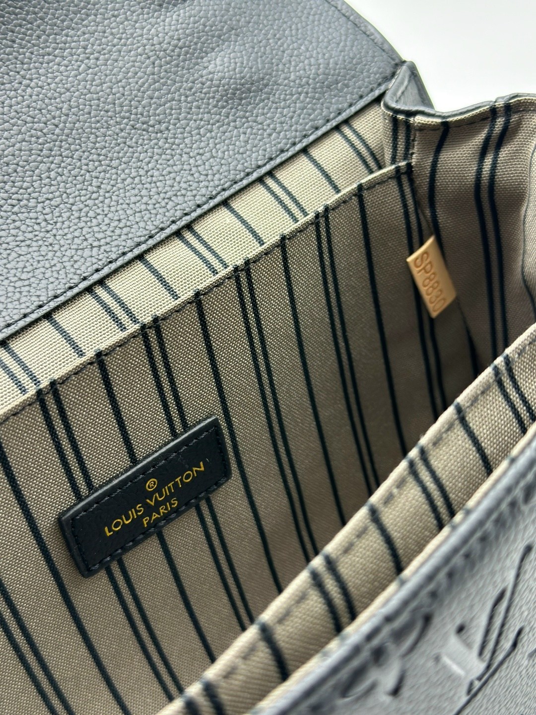 louis vuitton женская сумка,сумка louis vuitton,сумка louis vuitton pochette metis,louis vuitton pochette,louis vuitton pochette metis