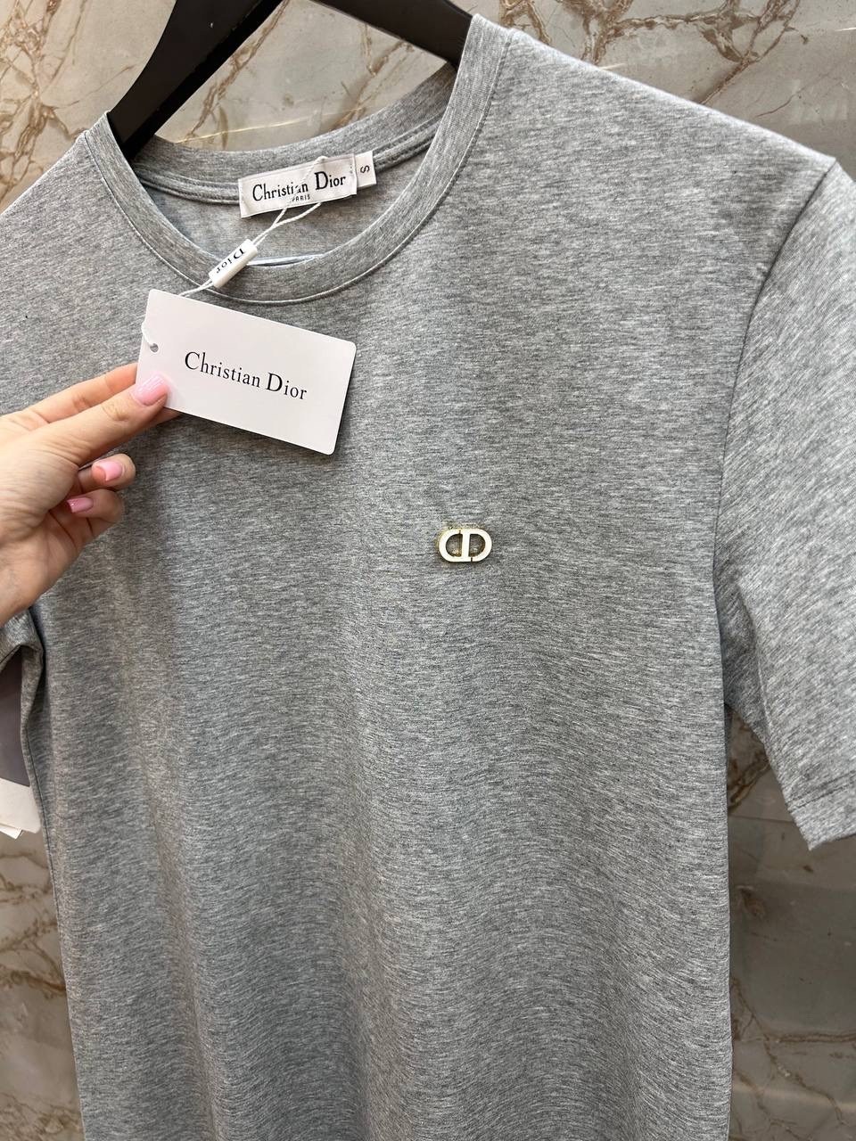 футболка dior,футболки модные,стиль футболка,мужская футболка