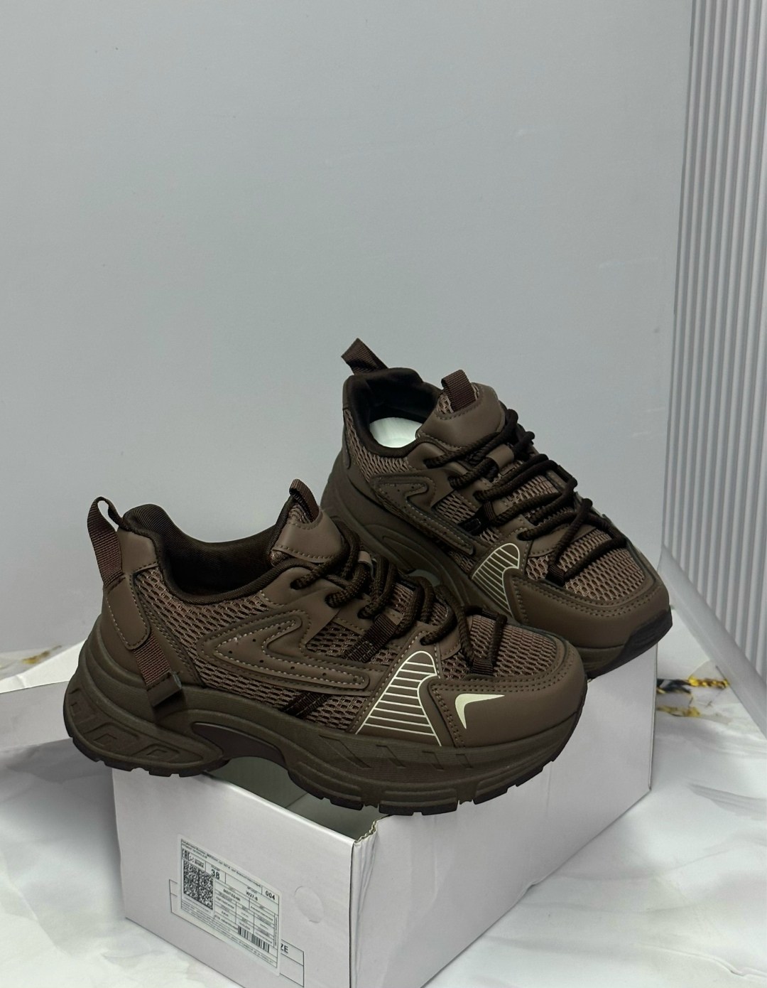 ,женские кроссовки,массивные кроссовки,кроссовки для женщин,повседневные кроссовки