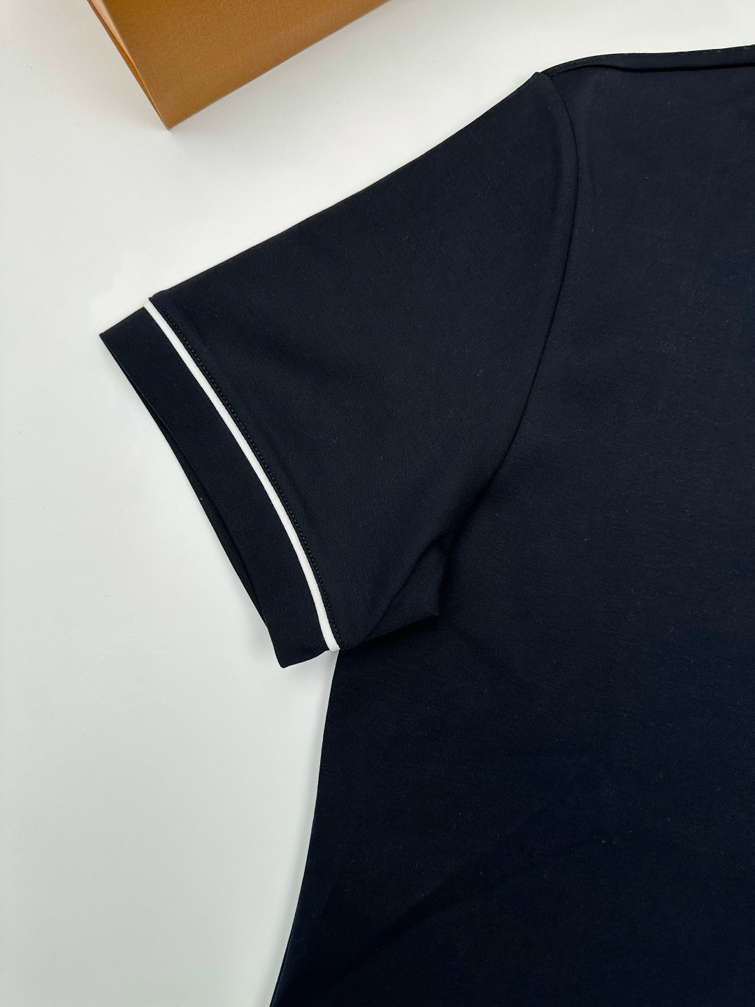 футболки мужские,футболки для мужчин,футболки брендовые,футболка