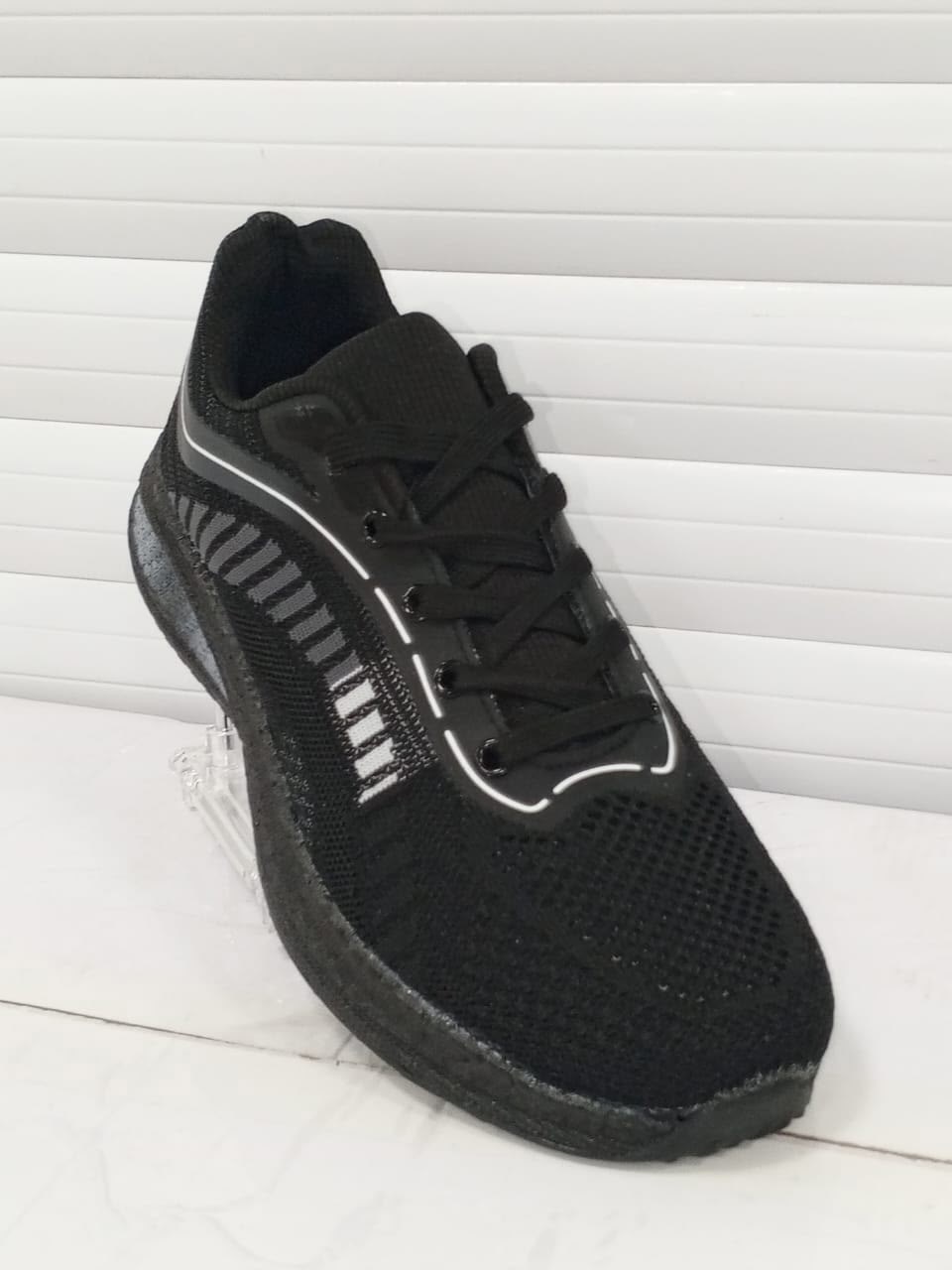 мужские кроссовки,кроссовки,кроссовка мужской,спортивные кроссовки,повседневные кроссовки