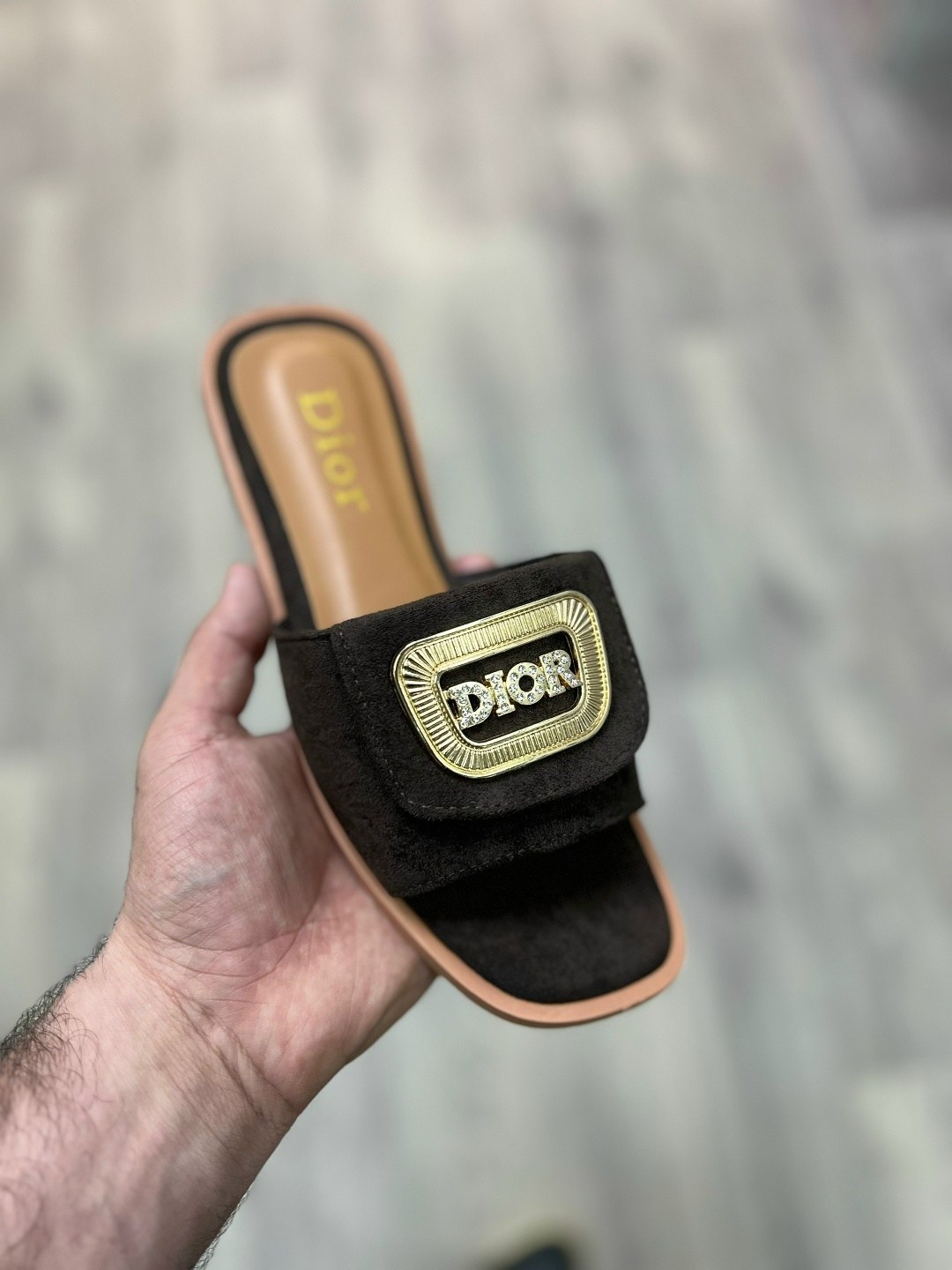 шлепанцы женские,шлепки кристиан диор женские,модные шлепанцы,шлепки диор,
